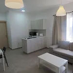Polyxeni Aparthotel