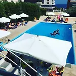 Polyxeni Aparthotel