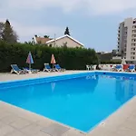 Aparthotel Polyxeni