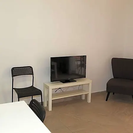 Aparthotel Polyxeni