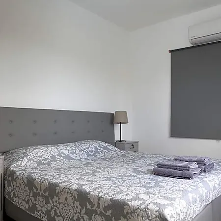 Polyxeni Aparthotel 4*