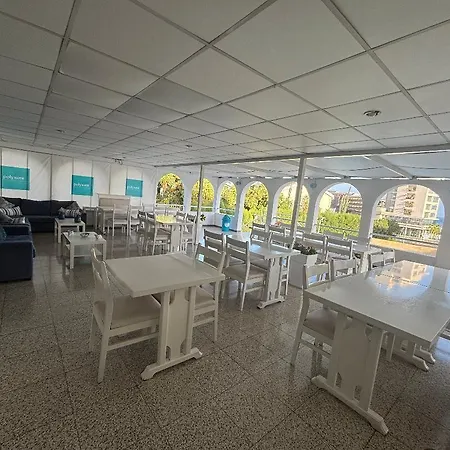 Polyxeni شقة فندقية ليماسول