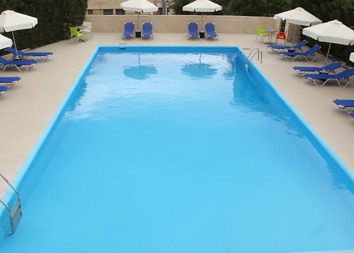 Aparthotel Polyxeni 4*