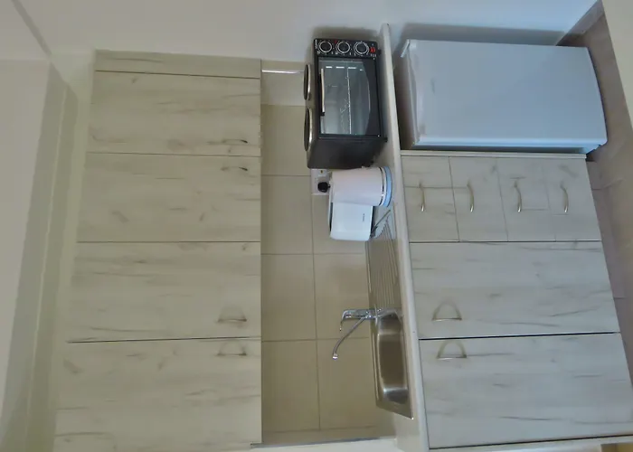 Polyxeni Aparthotel Limassol