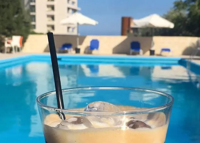 Polyxeni Aparthotel 4*