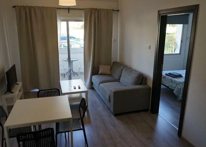 Aparthotel Polyxeni Limassol